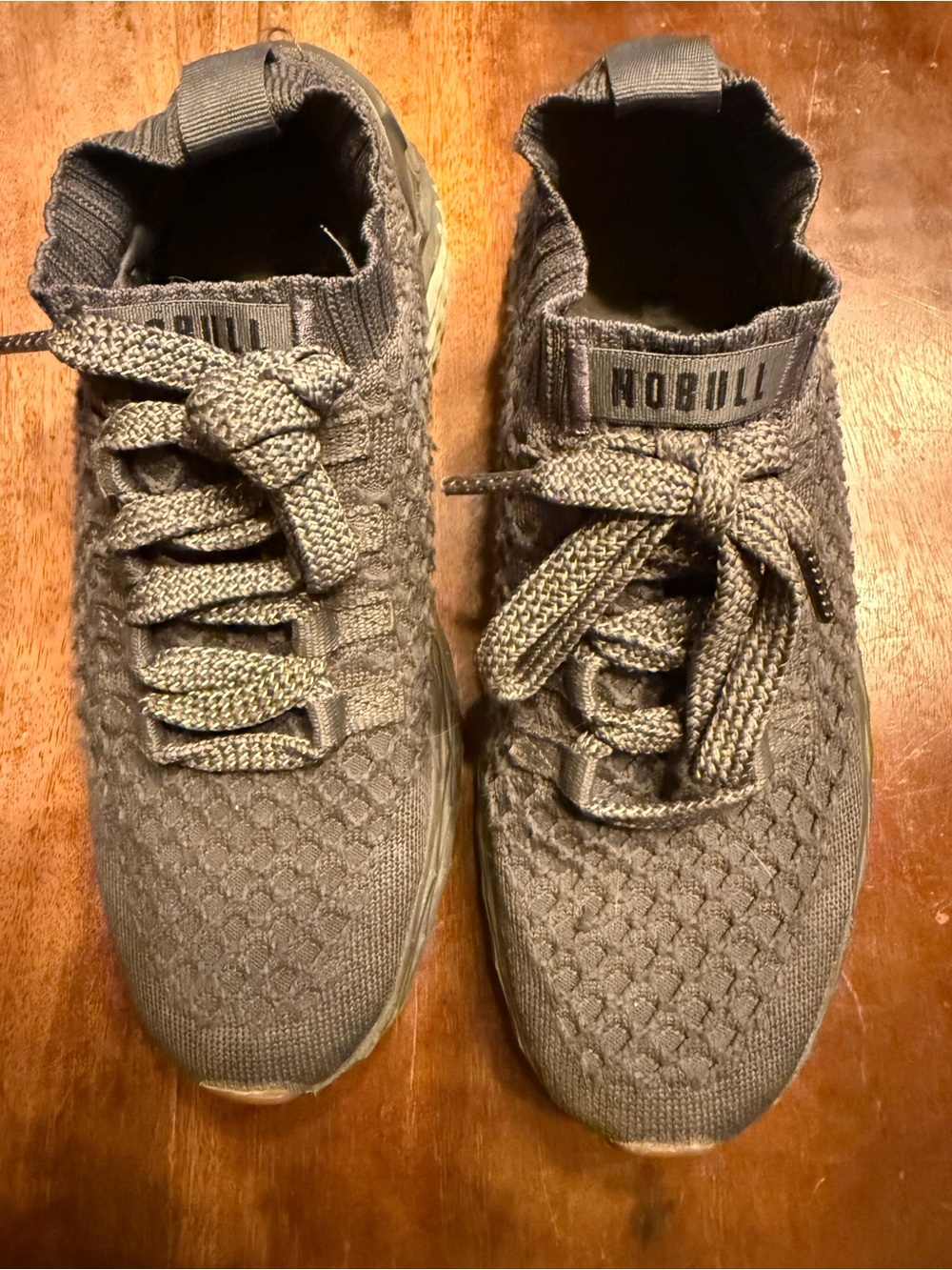 NO-BULL Knit Lace-Up Sneakers in Gray with gum bottom Like New - no wear